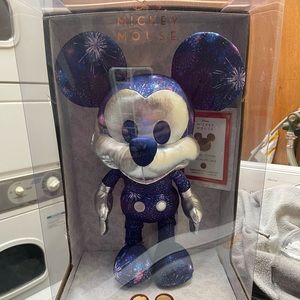Disney Year of the mouse Mickey Mouse Limited Edition Fantasy in the Sky plush